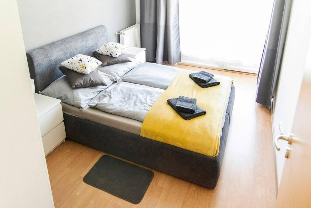 Vip Mini Resort,Private Parking & Balcony Будапеща Екстериор снимка