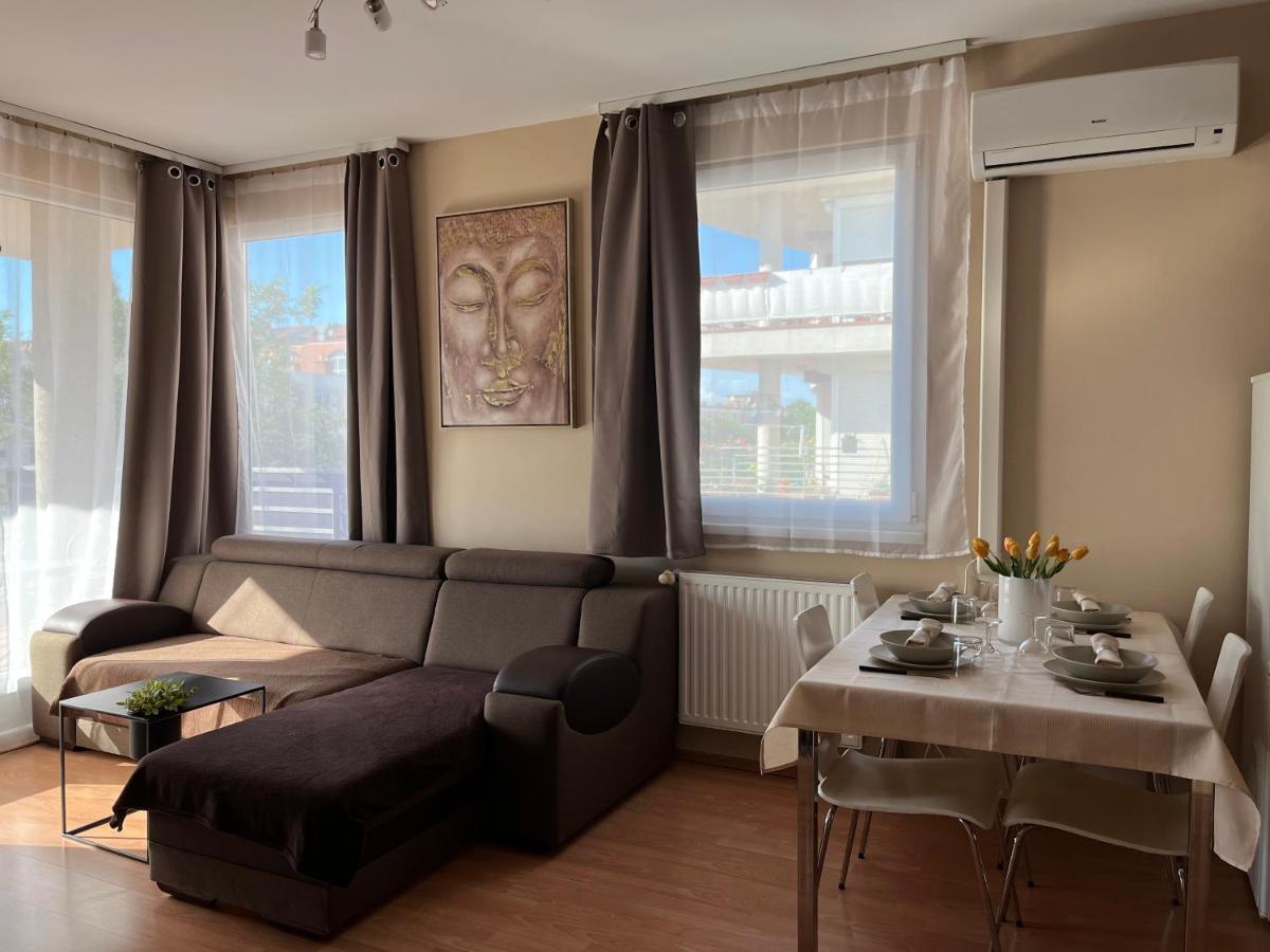 Vip Mini Resort,Private Parking & Balcony Будапеща Екстериор снимка