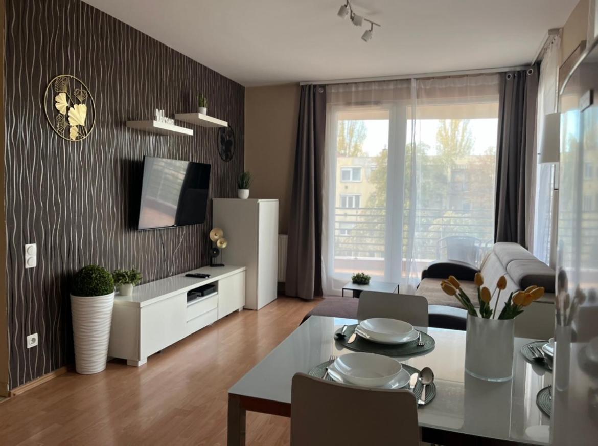 Vip Mini Resort,Private Parking & Balcony Будапеща Екстериор снимка