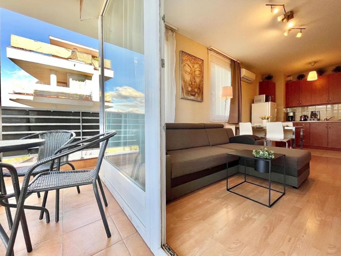 Vip Mini Resort,Private Parking & Balcony Будапеща Екстериор снимка